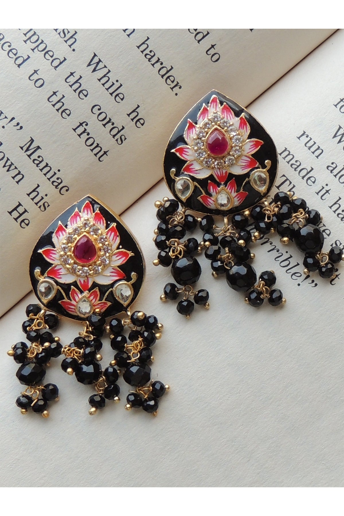 Gold Finish Enameled Black Meenakari Pan Choker Necklace Set