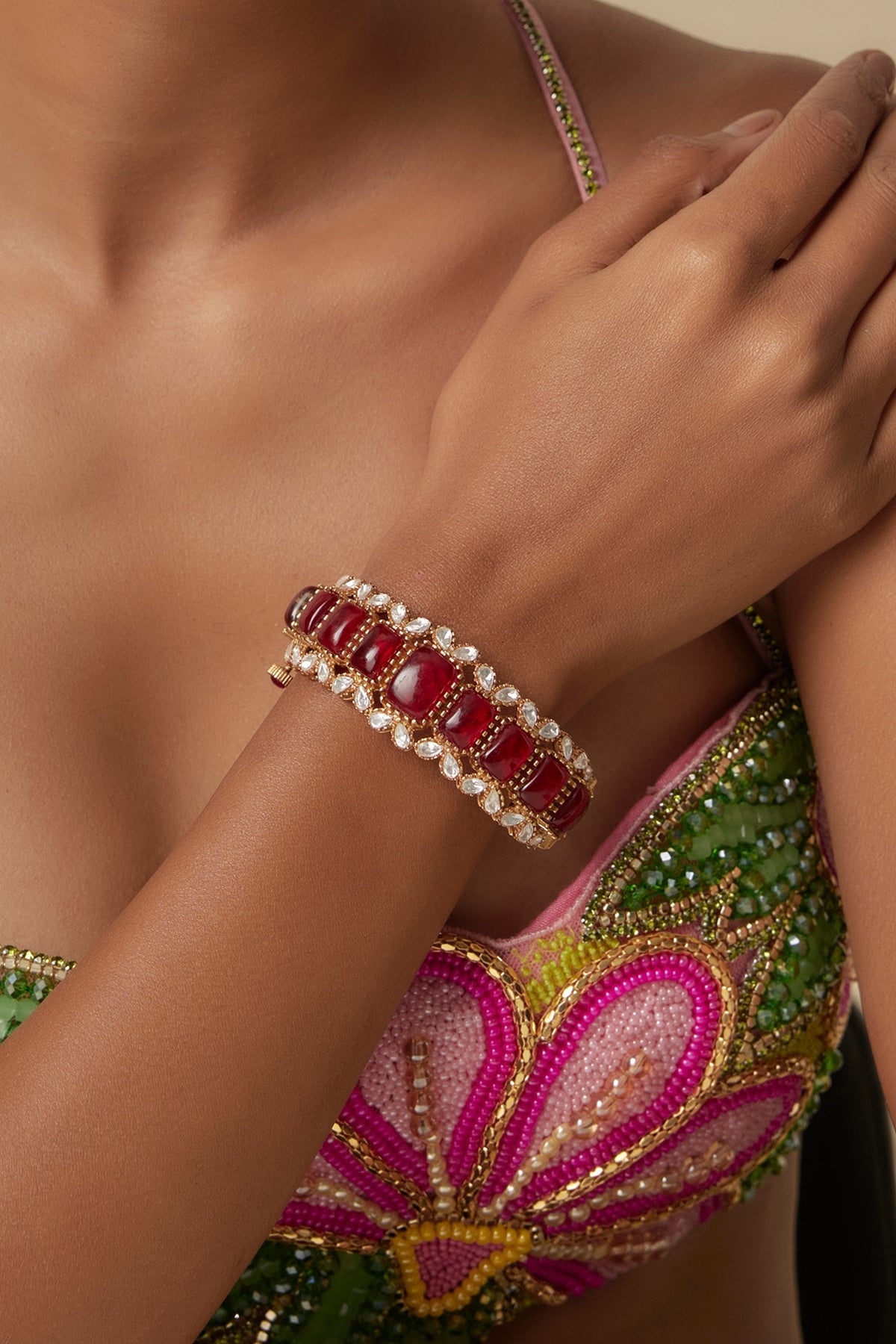 Gold Finish Uncut Kundan Polki & Ruby Aventurine Bangle
