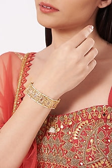 Gold Plated Bangle With Pearls