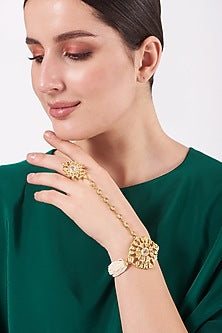 Gold Plated Pearl Hathphool