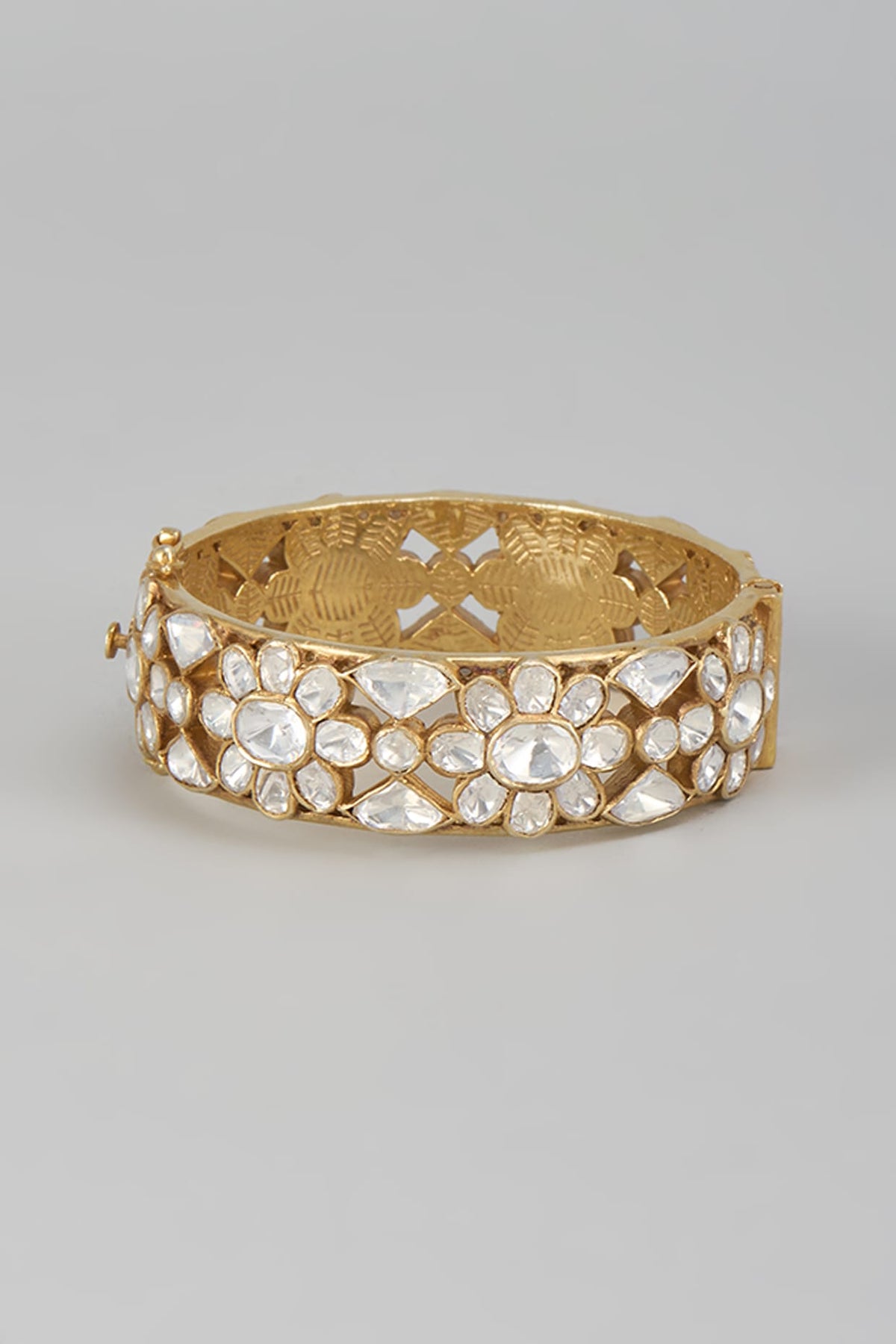 Gold Finish Kundan Polki Bangle In Sterling Silver
