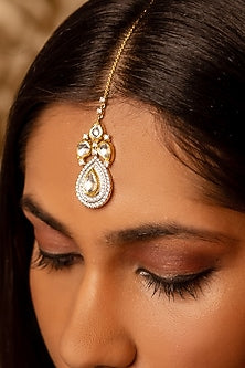 18 Kt Yellow Gold Diamond Maang Tikka