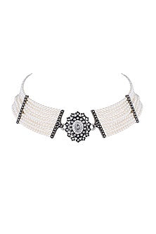 18 Kt White Gold Pearl & Diamond Choker Necklace