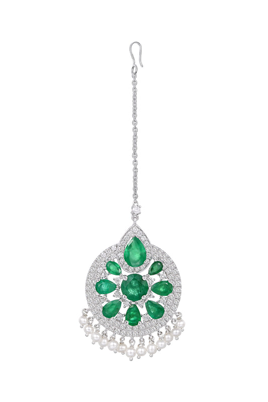 18 Kt White Gold Emerald & Diamond Maang Tikka