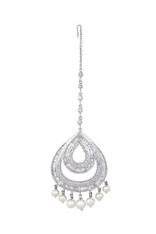 18 Kt White Gold Full Cut Diamond Maangtikka