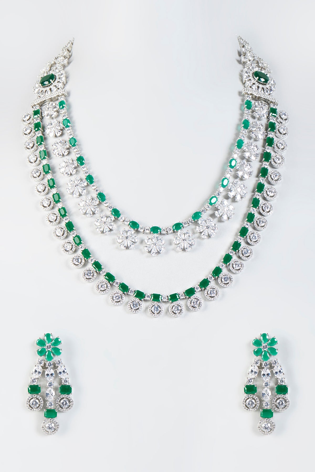 White Finish Zircon Necklace Set