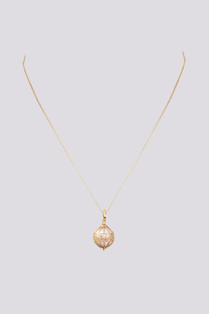 Gold Finish Pendant Necklace