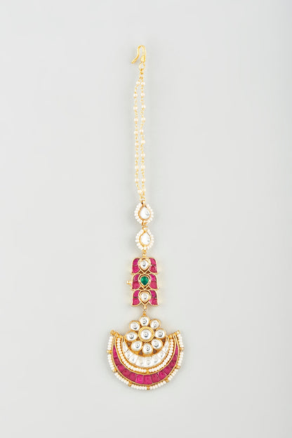 Gold Finish Maang Tikka With Ruby Stones
