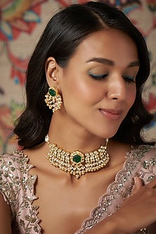 Gold Finish Kundan Polki & Green Stone Choker Necklace Set