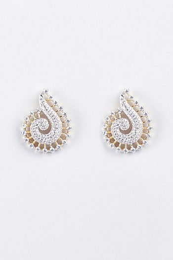 Two Tone Finish Pendant With Earrings