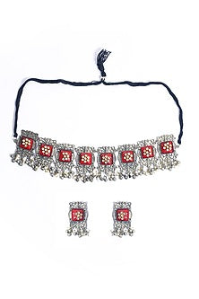 Black Rhodium Finish Red Stone & Kundan Work Choker Necklace Set