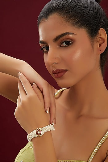 Dull Gold Finish Pleated Pearl Bracelet