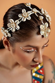 Gold Finish Pearl & Shell Mathapatti