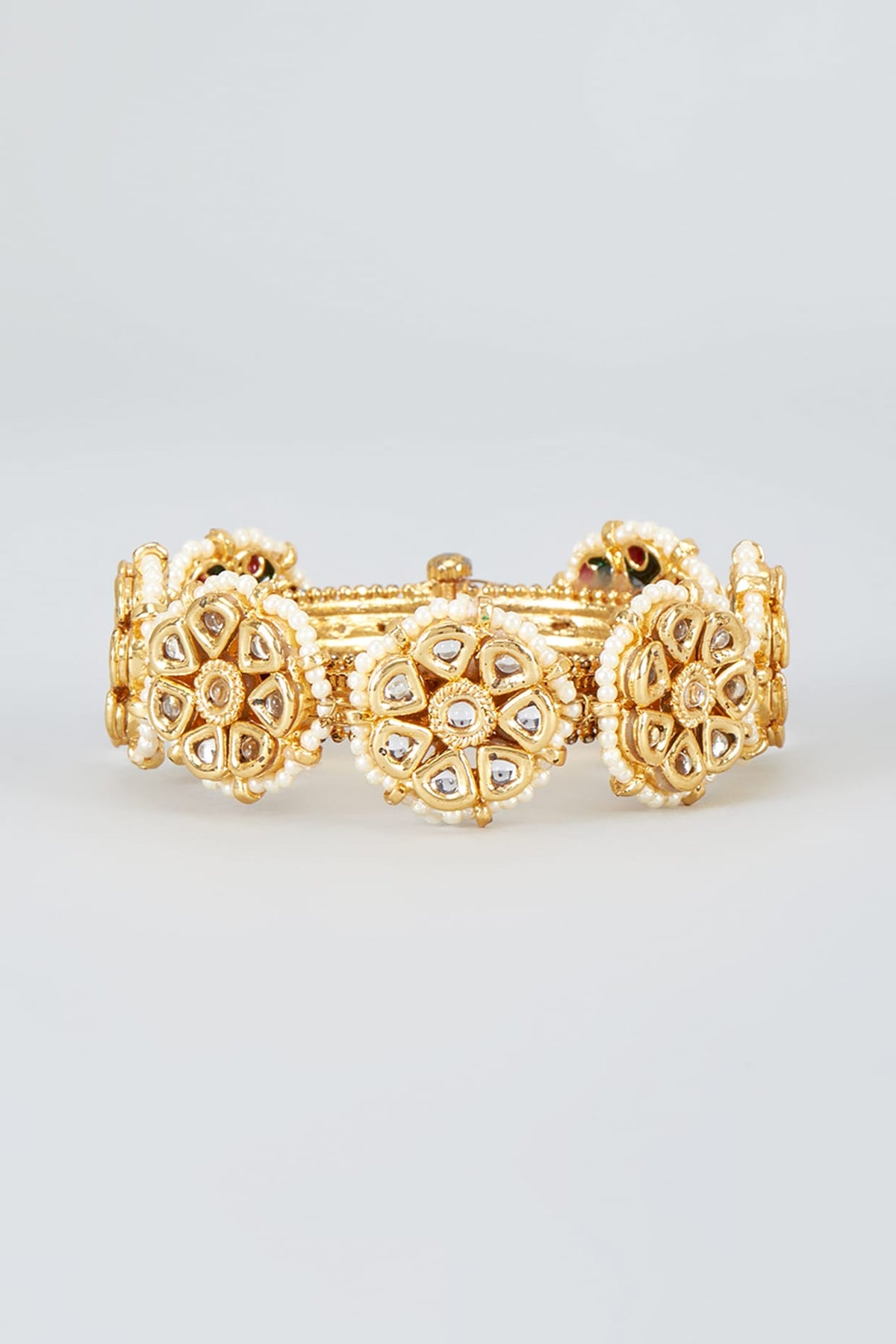 Gold Finish Kundan Bangle
