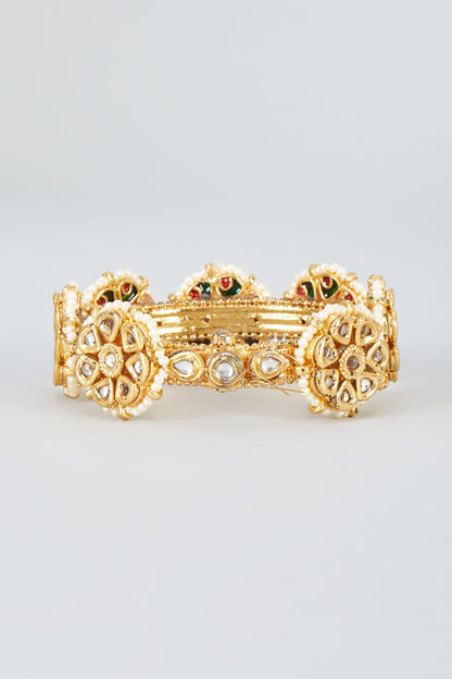 Gold Finish Kundan Bangle
