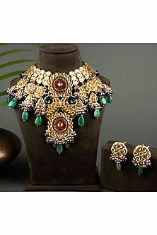 Gold Finish Carved Ruby Choker Necklace Set