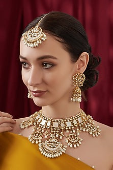 Gold Finish Kundan Polki & Mother Of Pearl Necklace Set