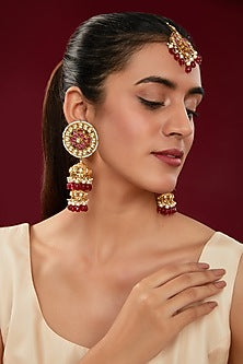 Gold Finish Kundan Polki & Pink Beaded Dangler Earrings With Maangtikka