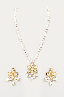 Gold Finish Kundan & Pearl Pendant Necklace Set