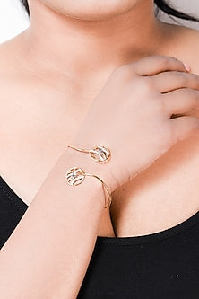 Two-Tone Finish Round Shaped Diamond Openable Bracelet