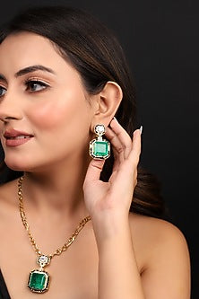 Gold Finish Emerald Doublet Stone Necklace Set