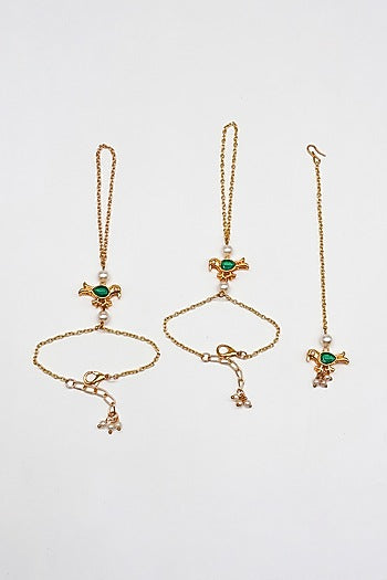 Gold Finish Pearl Floral Maangtikka