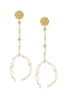 Gold Finish Pearl Haath Phool With Ring (Set of 2)