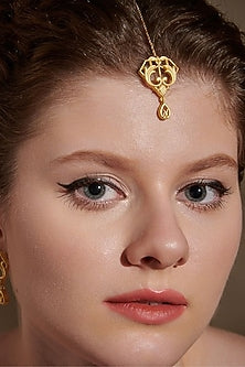 Gold Plated Openwork & Floral Maangtikka
