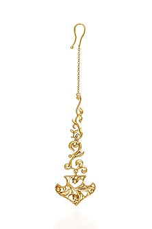 Gold Finish Floral Filigree Maangtikka