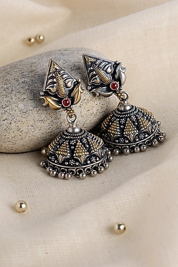Two Tone Finish Kempstone Temple Jhumka Earrings In Sterling Silver