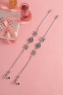 White Finish Onyx Temple Floral Anklets In Sterling Silver