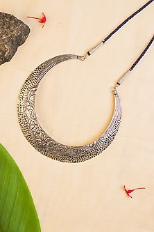 White Finish Temple Choker Necklace In Sterling Silver