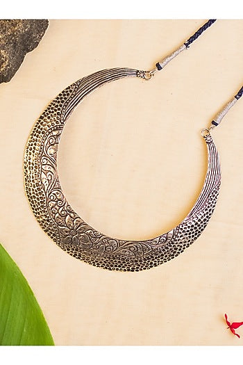 White Finish Temple Choker Necklace In Sterling Silver