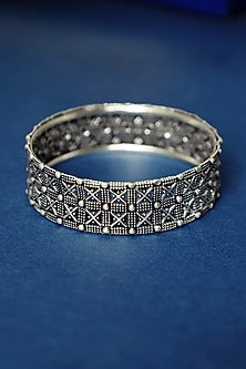 White Finish Temple Bangle In Sterling Silver