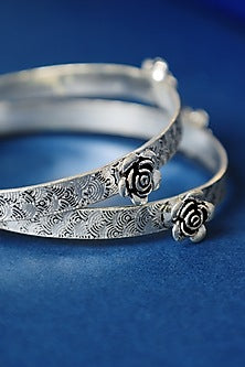White Finish Temple Floral Bangles In Sterling Silver (Set Of 2)