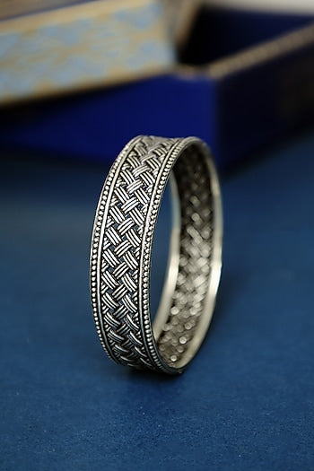 White Finish Temple Weaved Bangle In Sterling Silver