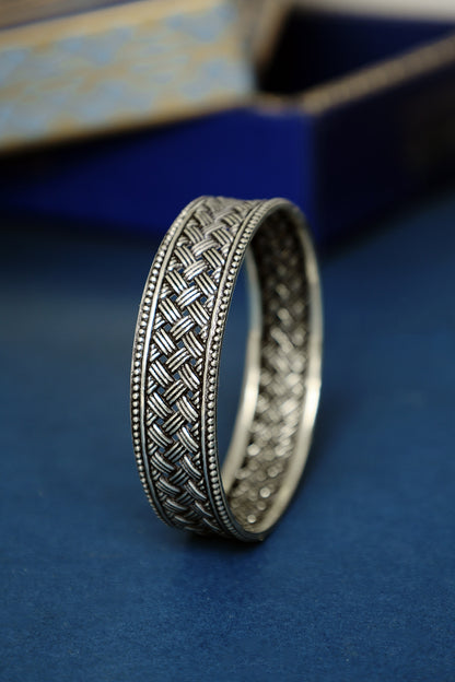 White Finish Temple Weaved Bangle In Sterling Silver