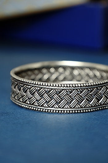 White Finish Temple Weaved Bangle In Sterling Silver