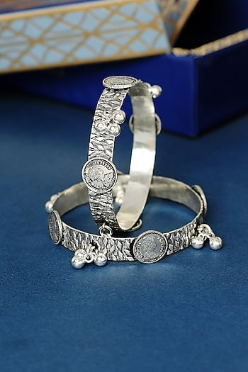 White Finish Temple Ghungroo Bangles In Sterling Silver (Set Of 2)