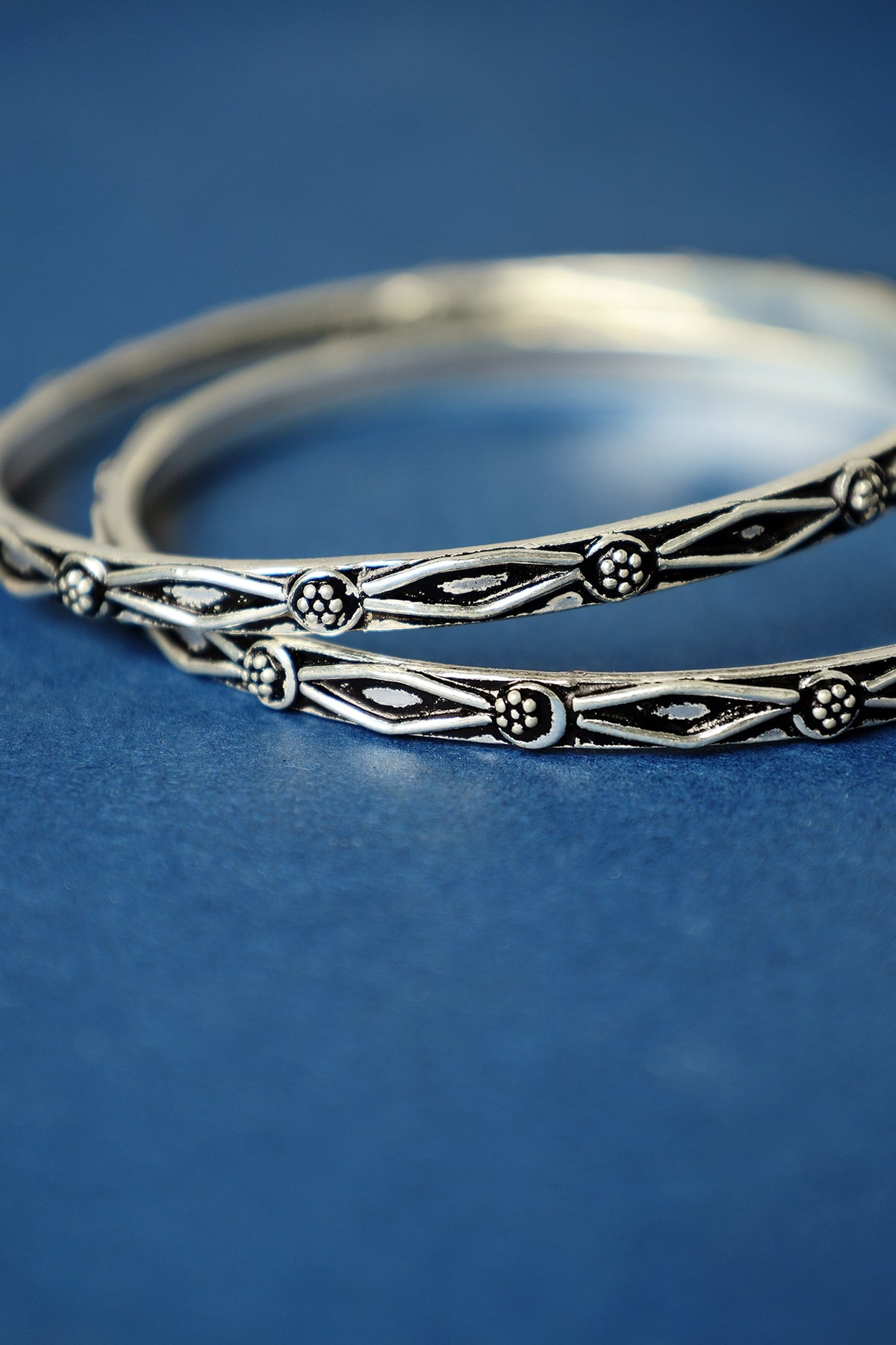 White Finish Temple Spike Bangles In Sterling Silver (Set Of 2)