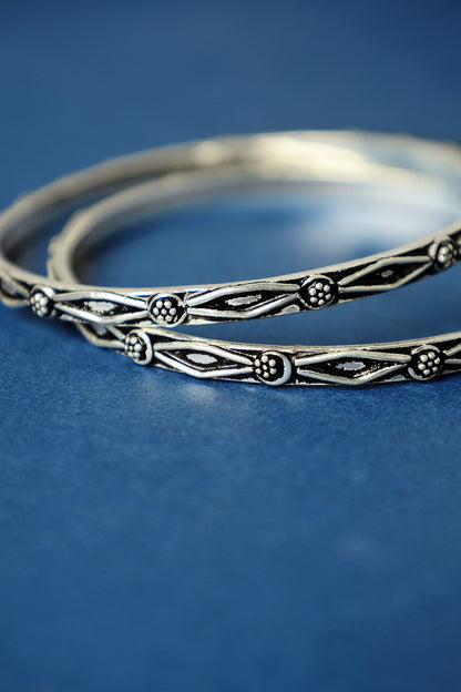 White Finish Temple Spike Bangles In Sterling Silver (Set Of 2)