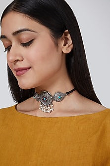 White Finish Pearl Handcrafted Choker In Sterling Silver