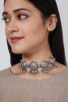 White Finish Floral Choker In Sterling Silver