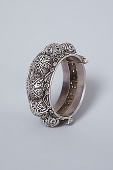White Finish Mor Kada In Sterling Silver