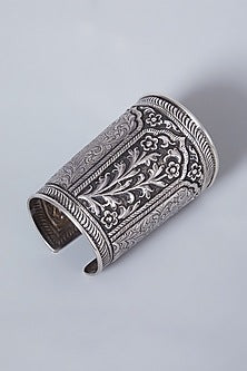 White Finish Mughal Hand Cuff In Sterling Silver