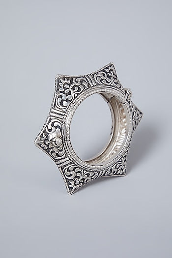 White Finish Handcrafted Star Kada In Sterling Silver