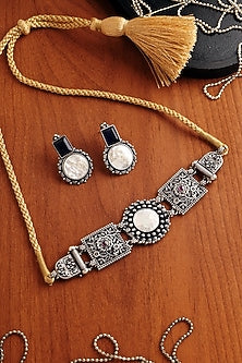 White Finish Blue Onyx Stone Temple Choker Necklace Set In Sterling Silver