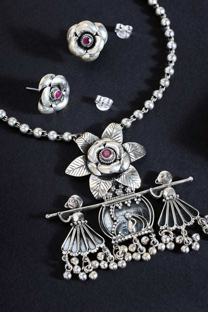 White Finish Floral Onyx Temple Necklace Set In Sterling Silver