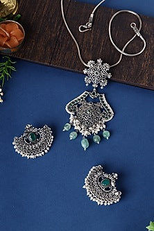 White Finish Green Kemp stone & Pearl Pendant Necklace Set In Sterling Silver