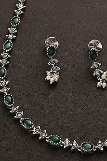 White Finish Green Kemp Stone Necklace Set In Sterling Silver